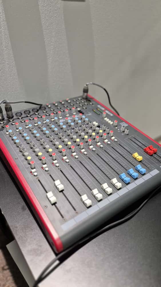 Репетиционная студия Muzastudio — акустическая комната